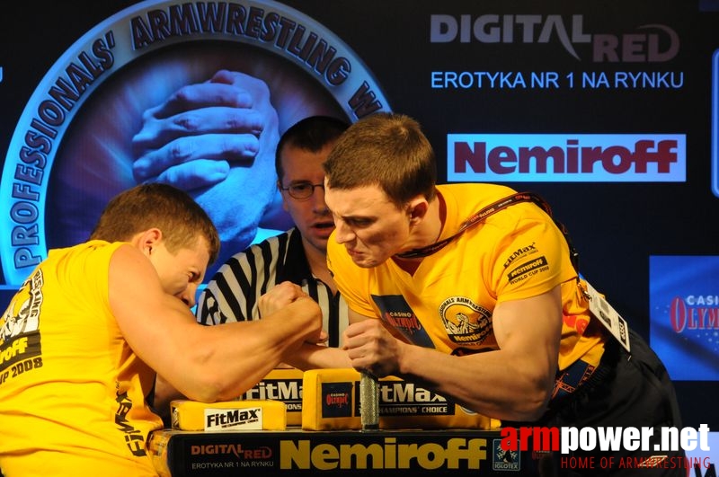 Nemiroff 2008 - Day 2 - Right hand # Armwrestling # Armpower.net