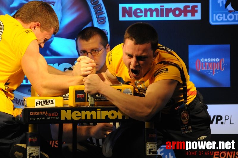 Nemiroff 2008 - Day 2 - Right hand # Armwrestling # Armpower.net