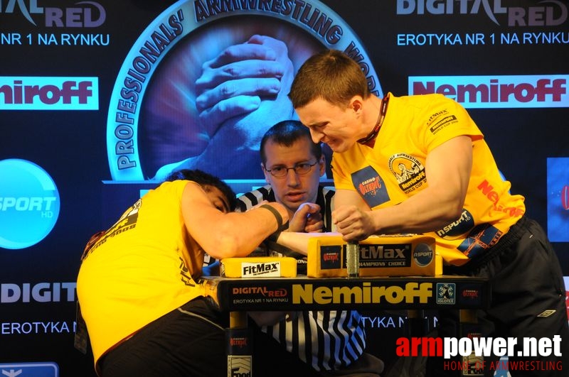 Nemiroff 2008 - Day 2 - Right hand # Armwrestling # Armpower.net