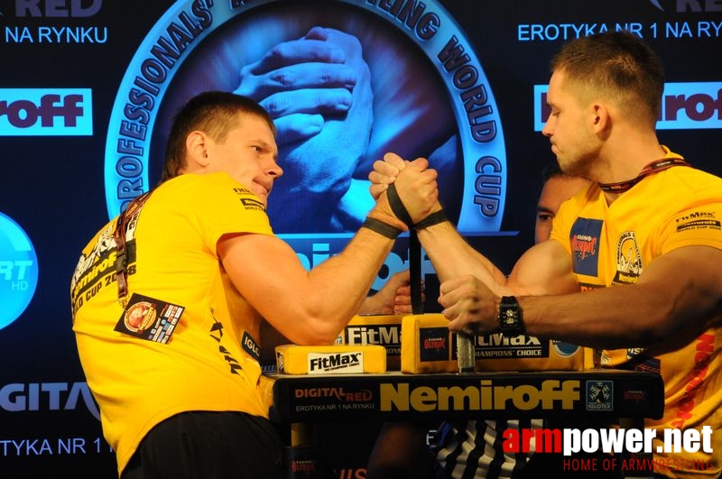 Nemiroff 2008 - Day 2 - Right hand # Siłowanie na ręce # Armwrestling # Armpower.net