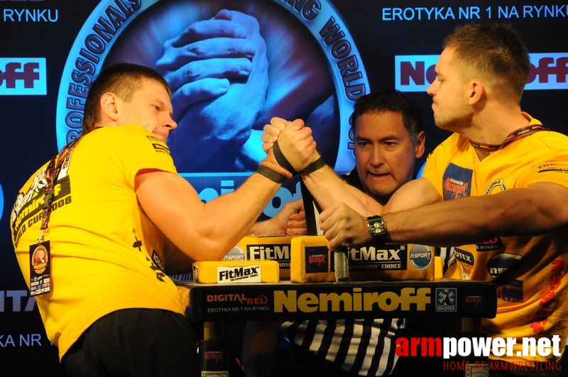 Nemiroff 2008 - Day 2 - Right hand # Armwrestling # Armpower.net