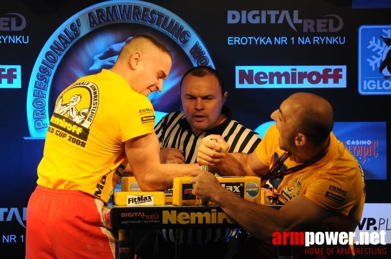 Nemiroff 2008 - Day 2 - Right hand # Armwrestling # Armpower.net