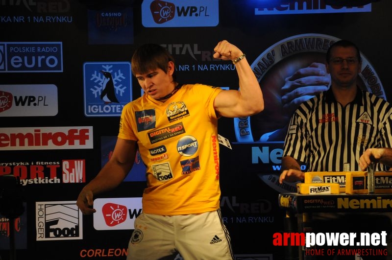 Nemiroff 2008 - Day 2 - Right hand # Armwrestling # Armpower.net