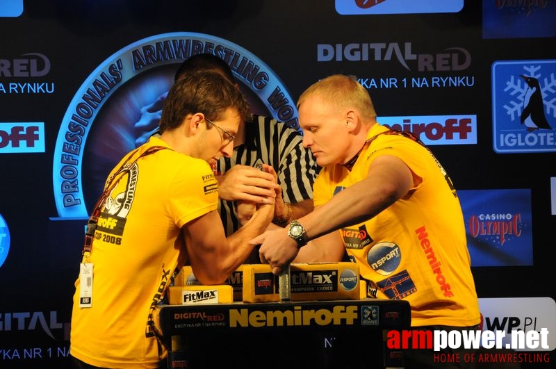 Nemiroff 2008 - Day 2 - Right hand # Armwrestling # Armpower.net