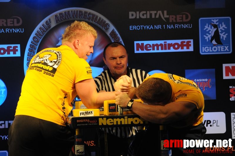 Nemiroff 2008 - Day 2 - Right hand # Armwrestling # Armpower.net