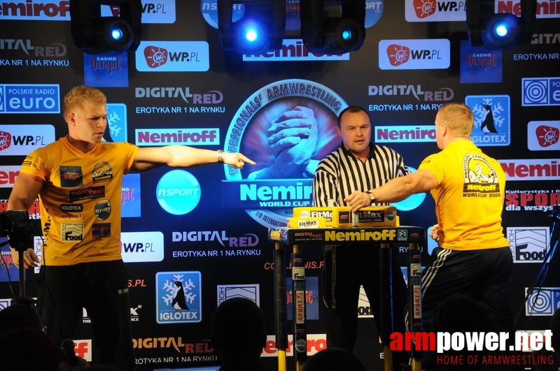 Nemiroff 2008 - Day 2 - Right hand # Siłowanie na ręce # Armwrestling # Armpower.net