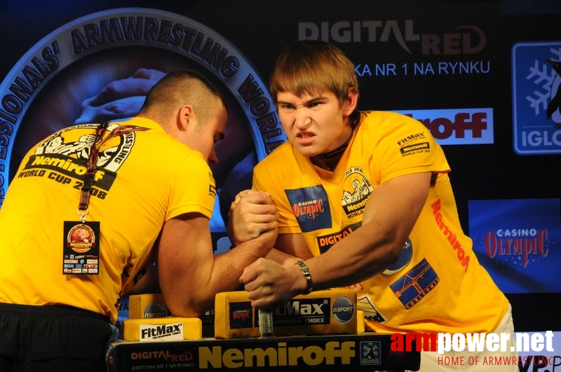 Nemiroff 2008 - Day 2 - Right hand # Armwrestling # Armpower.net