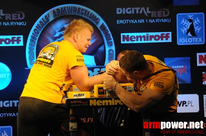 Nemiroff 2008 - Day 2 - Right hand # Armwrestling # Armpower.net