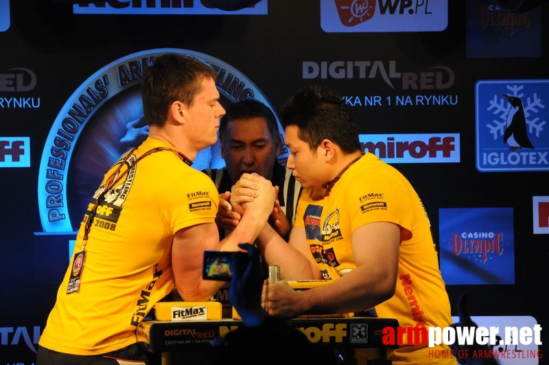 Nemiroff 2008 - Day 2 - Right hand # Armwrestling # Armpower.net