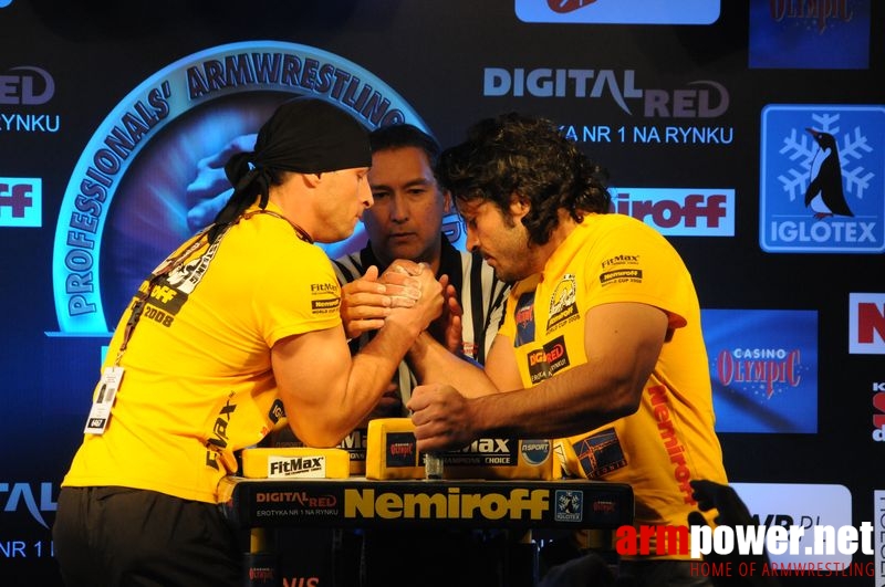 Nemiroff 2008 - Day 2 - Right hand # Armwrestling # Armpower.net