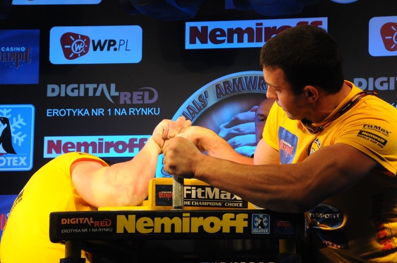 Nemiroff 2008 - Day 2 - Right hand # Armwrestling # Armpower.net