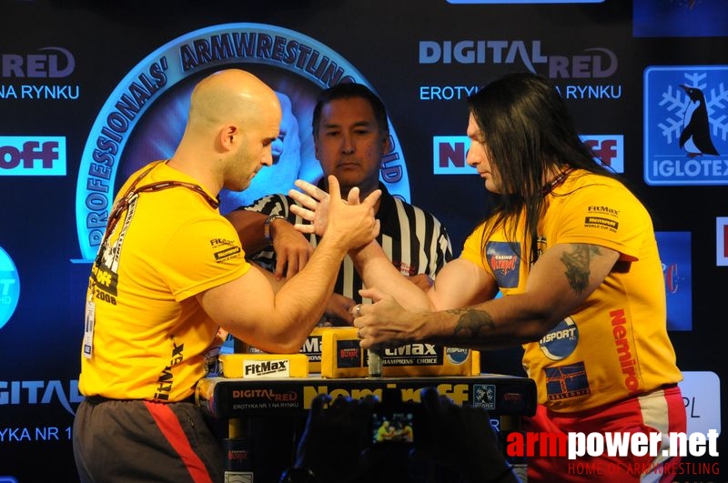 Nemiroff 2008 - Day 2 - Right hand # Armwrestling # Armpower.net