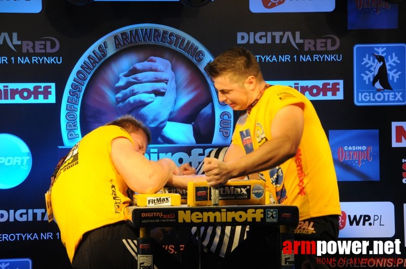 Nemiroff 2008 - Day 2 - Right hand # Armwrestling # Armpower.net