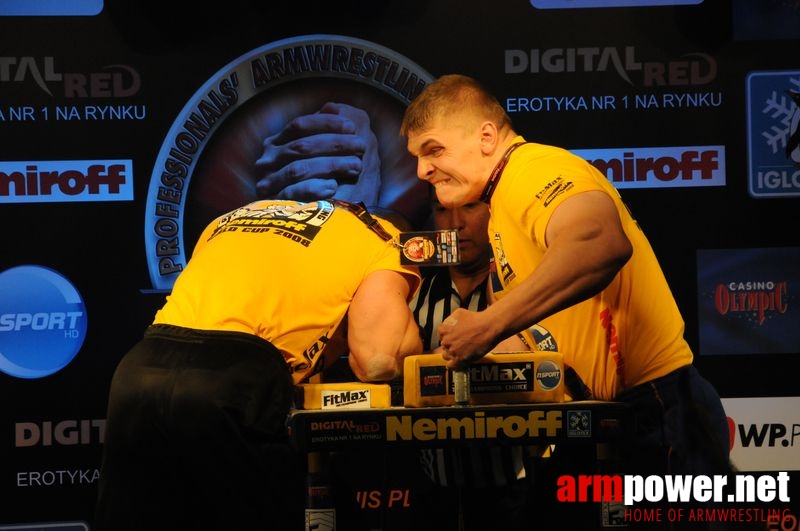 Nemiroff 2008 - Day 2 - Right hand # Siłowanie na ręce # Armwrestling # Armpower.net