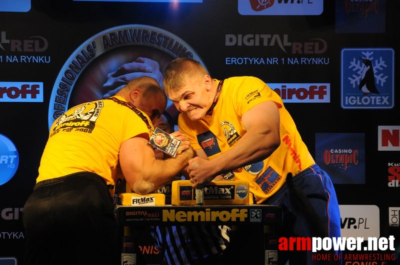 Nemiroff 2008 - Day 2 - Right hand # Siłowanie na ręce # Armwrestling # Armpower.net