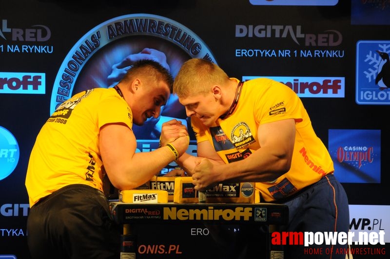 Nemiroff 2008 - Day 2 - Right hand # Armwrestling # Armpower.net