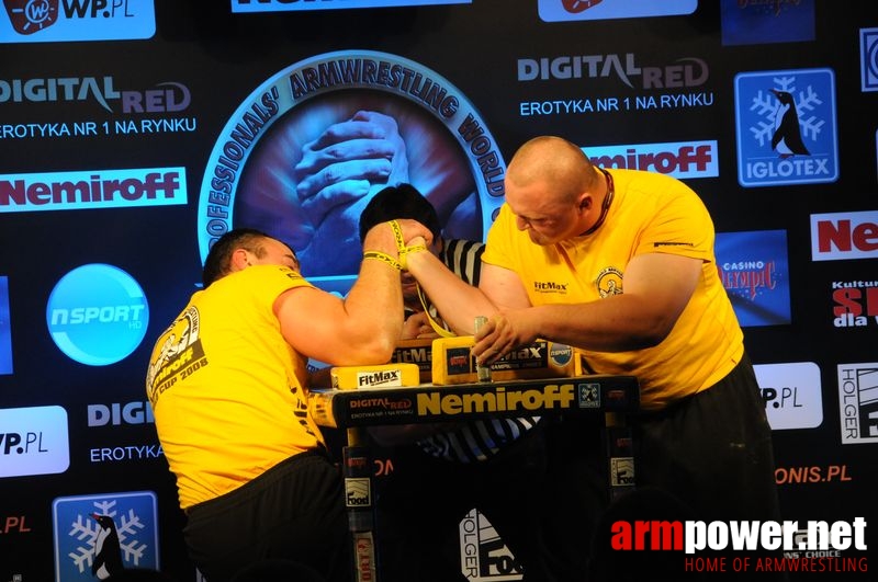 Nemiroff 2008 - Day 2 - Right hand # Armwrestling # Armpower.net