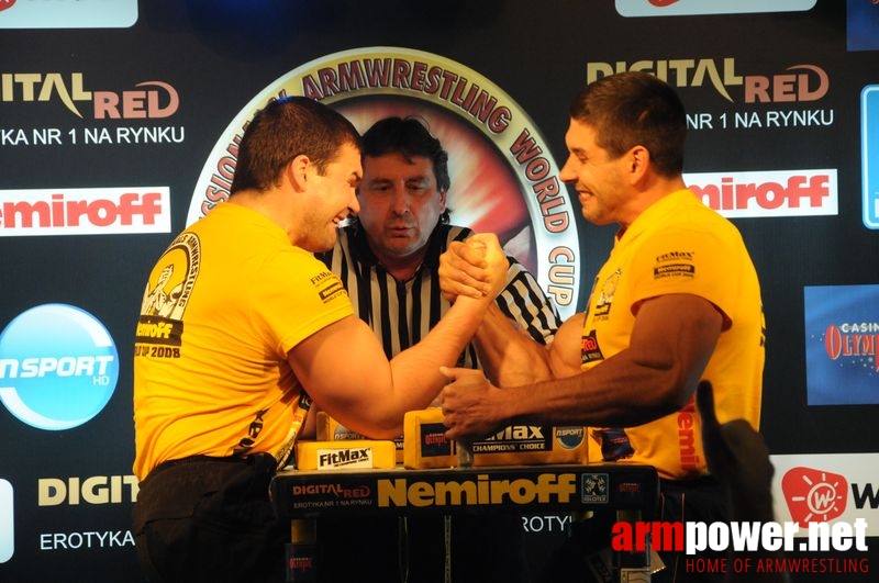 Nemiroff 2008 - Day 2 - Right hand # Armwrestling # Armpower.net