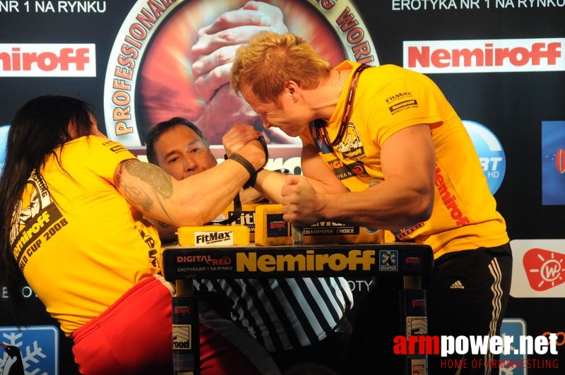 Nemiroff 2008 - Day 2 - Right hand # Armwrestling # Armpower.net