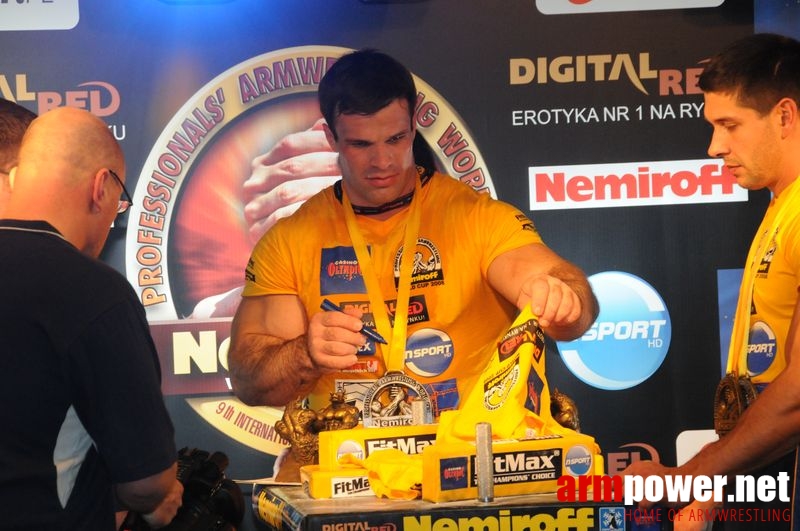 Nemiroff 2008 - Day 2 - Right hand # Armwrestling # Armpower.net