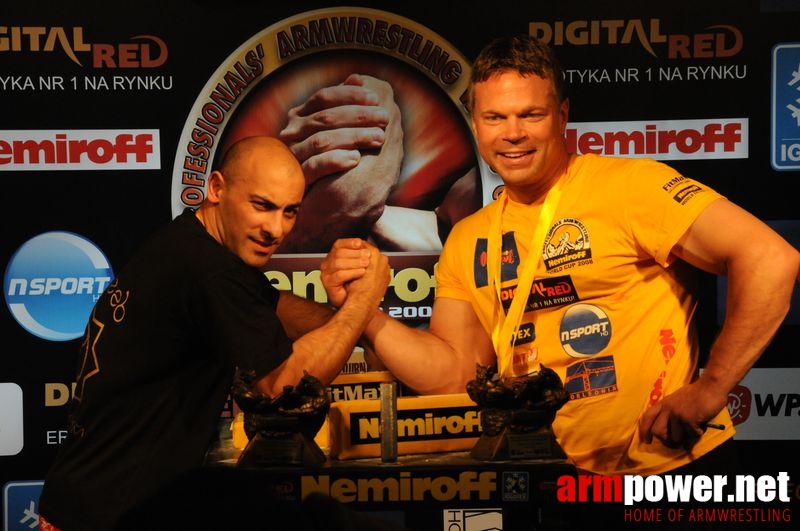 Nemiroff 2008 - Day 2 - Right hand # Armwrestling # Armpower.net