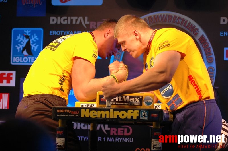 Nemiroff 2008 - Day 2 - Right hand # Armwrestling # Armpower.net