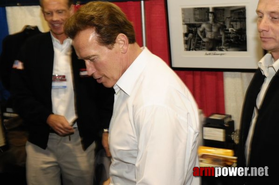 Arnold Classic 2009 - Arnold Schwarzenegger # Aрмспорт # Armsport # Armpower.net