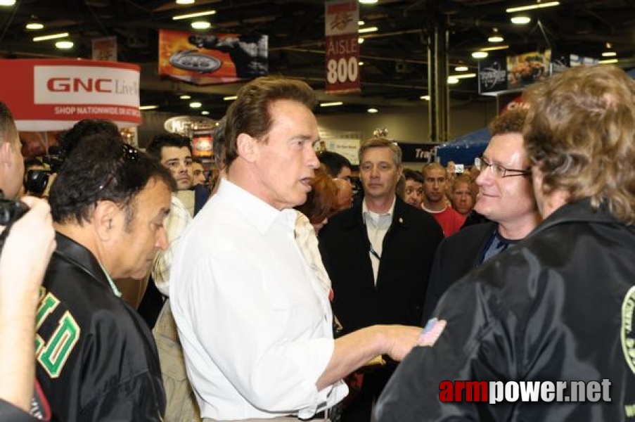 Arnold Classic 2009 - Arnold Schwarzenegger # Aрмспорт # Armsport # Armpower.net