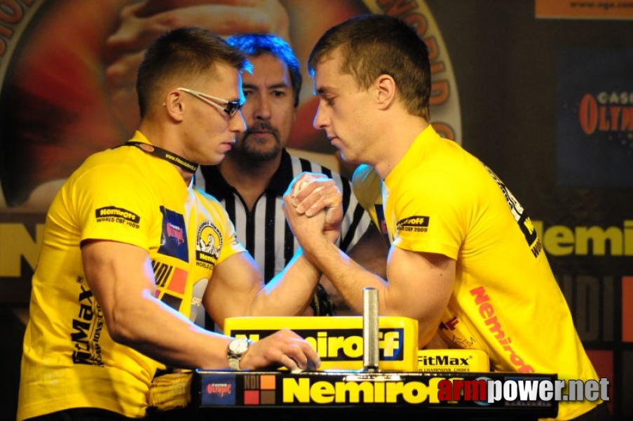 Nemiroff 2009 - Day 1 - Left hand # Siłowanie na ręce # Armwrestling # Armpower.net