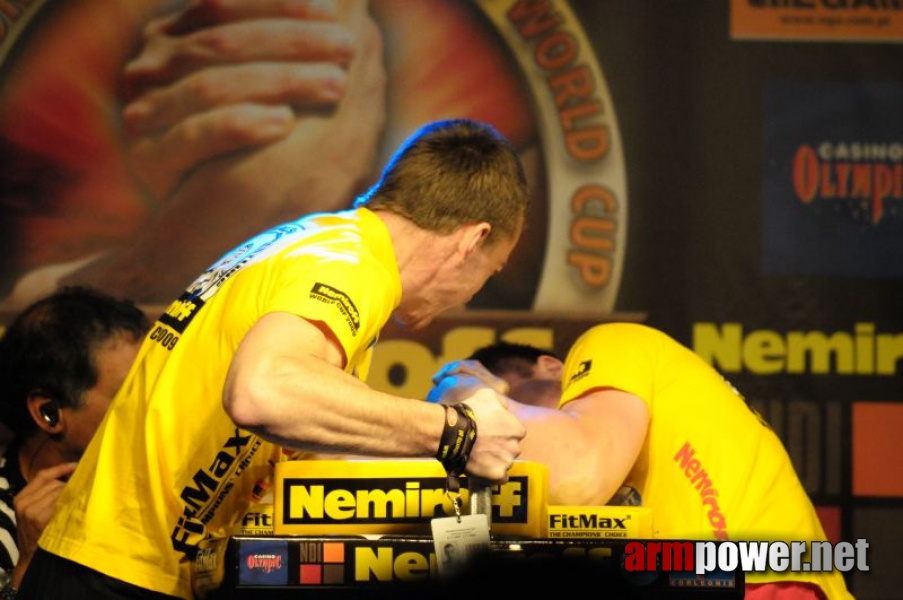 Nemiroff 2009 - Day 1 - Left hand # Armwrestling # Armpower.net