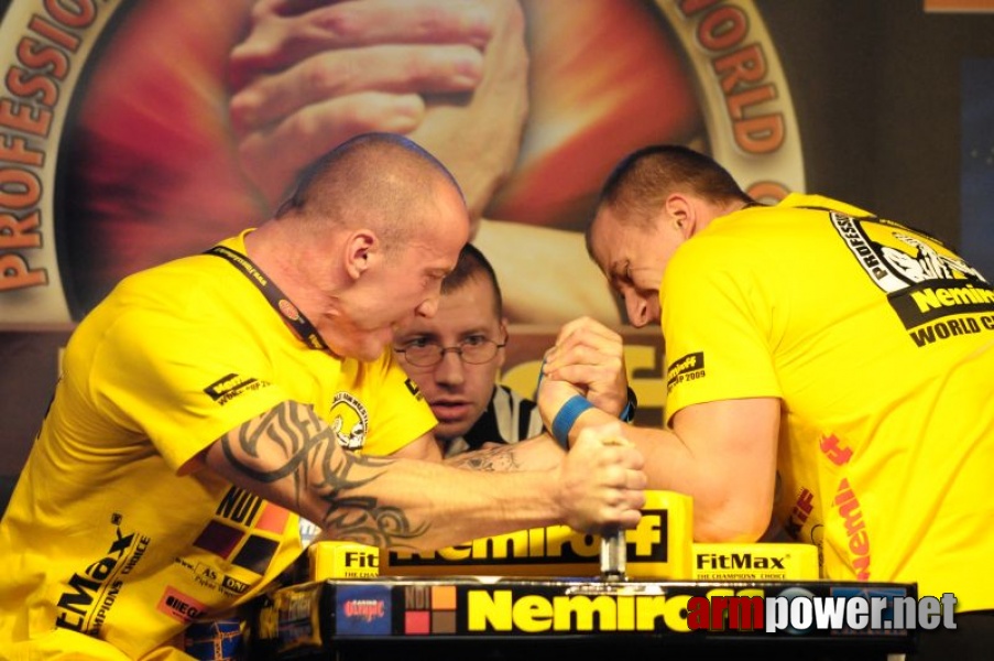 Nemiroff 2009 - Day 1 - Left hand # Armwrestling # Armpower.net