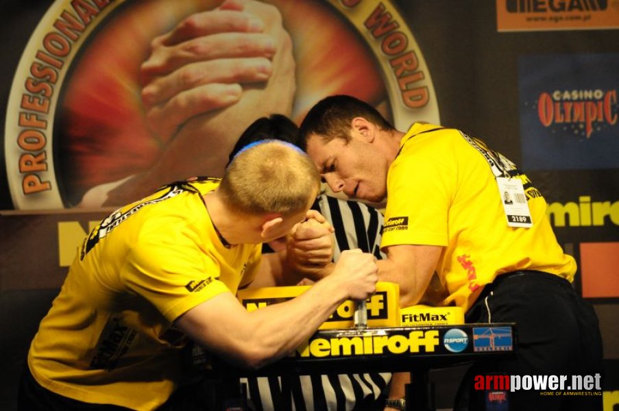 Nemiroff 2009 - Day 1 - Left hand # Armwrestling # Armpower.net