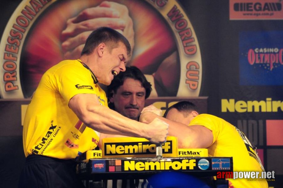 Nemiroff 2009 - Day 1 - Left hand # Armwrestling # Armpower.net