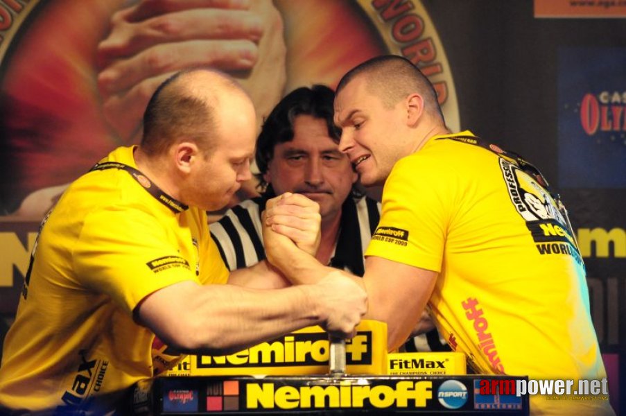 Nemiroff 2009 - Day 1 - Left hand # Armwrestling # Armpower.net