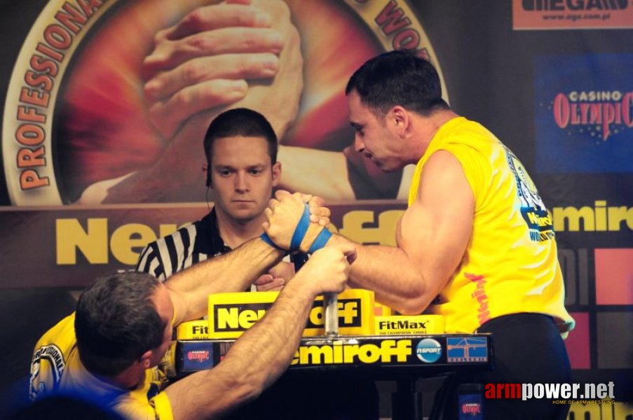 Nemiroff 2009 - Day 1 - Left hand # Armwrestling # Armpower.net