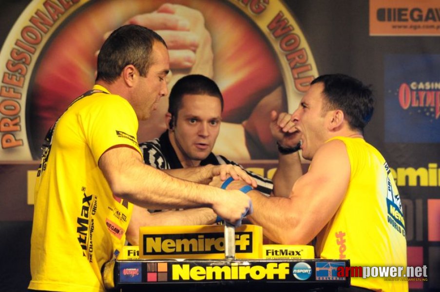 Nemiroff 2009 - Day 1 - Left hand # Aрмспорт # Armsport # Armpower.net