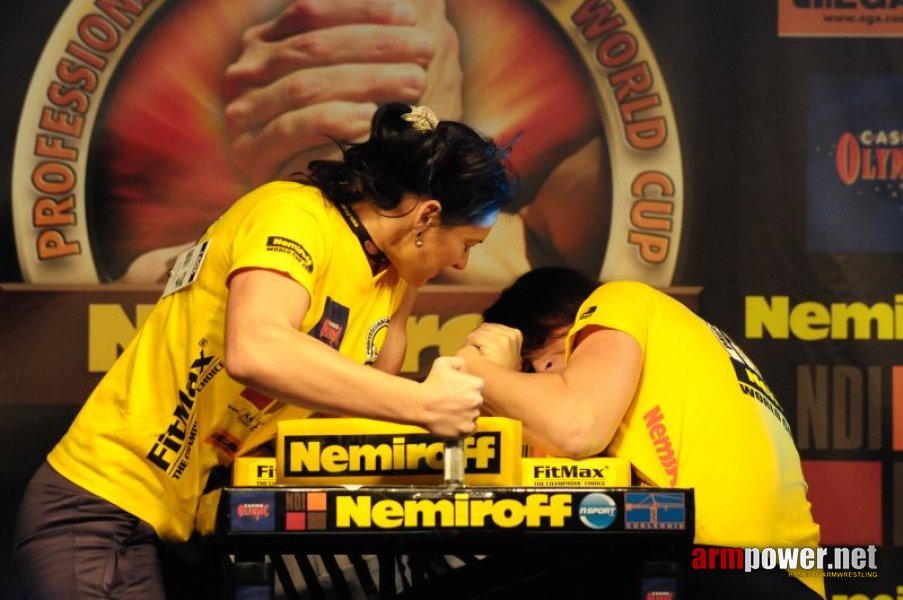 Nemiroff 2009 - Day 1 - Left hand # Armwrestling # Armpower.net