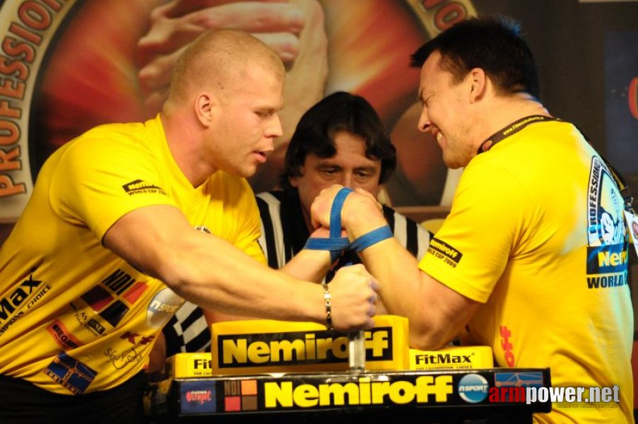 Nemiroff 2009 - Day 1 - Left hand # Aрмспорт # Armsport # Armpower.net