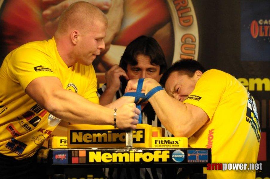 Nemiroff 2009 - Day 1 - Left hand # Armwrestling # Armpower.net