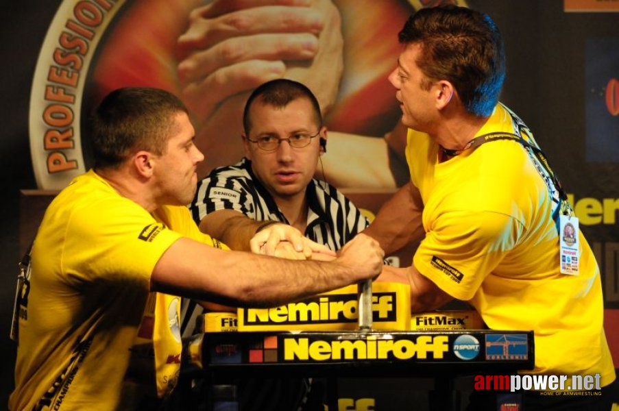 Nemiroff 2009 - Day 1 - Left hand # Aрмспорт # Armsport # Armpower.net