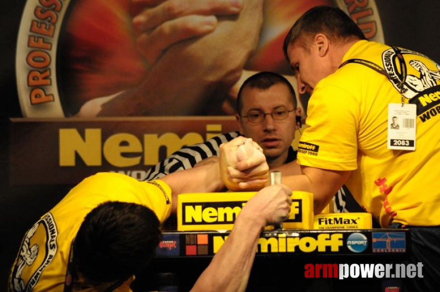 Nemiroff 2009 - Day 1 - Left hand # Armwrestling # Armpower.net