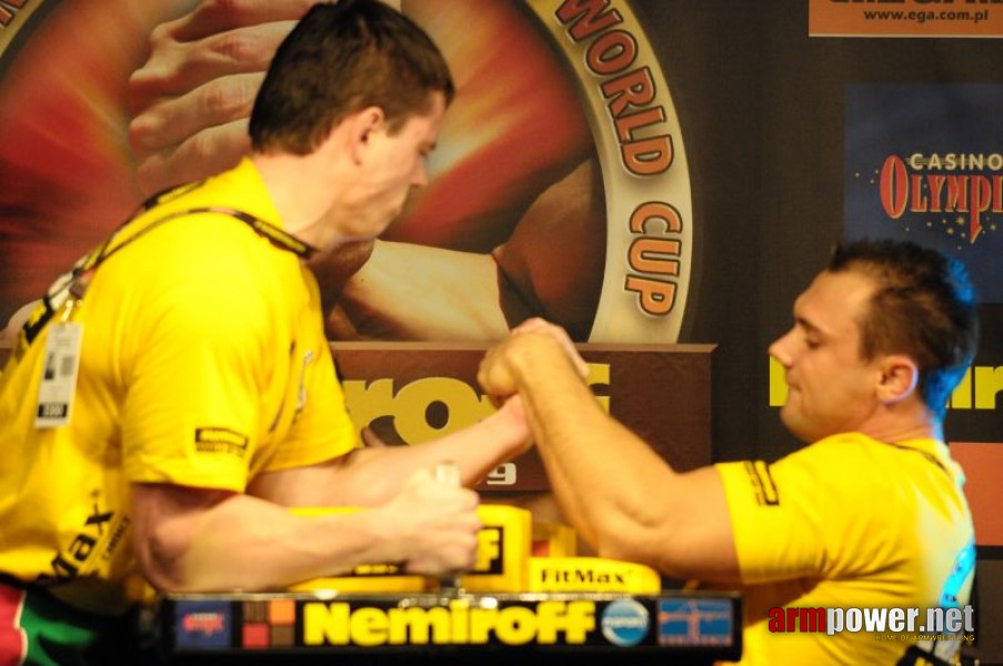 Nemiroff 2009 - Day 1 - Left hand # Armwrestling # Armpower.net