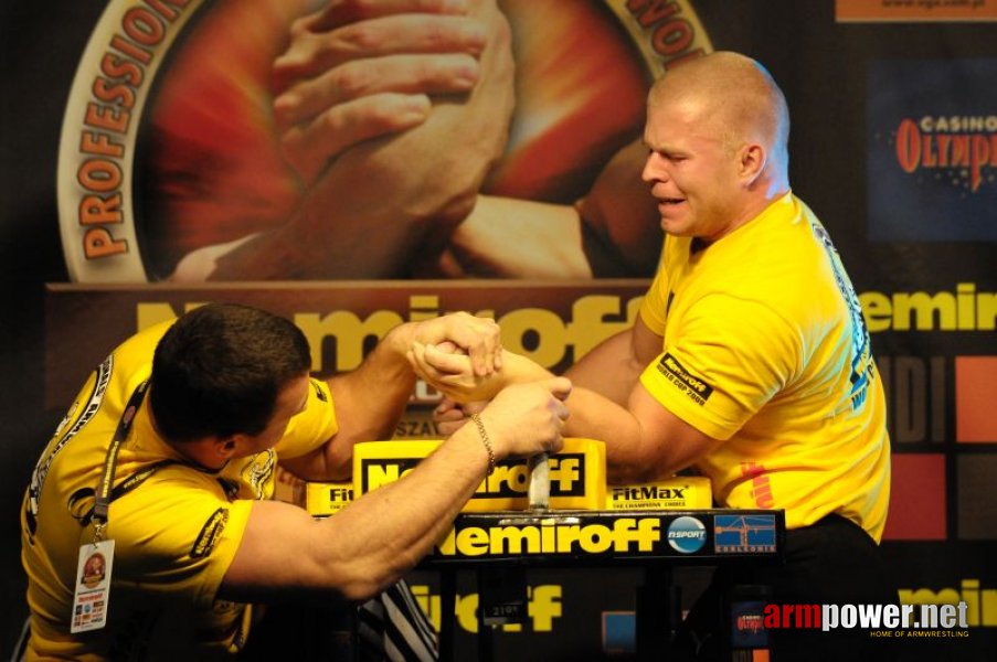 Nemiroff 2009 - Day 1 - Left hand # Armwrestling # Armpower.net