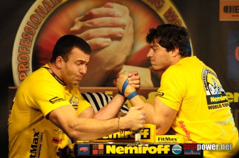 Nemiroff 2009 - Day 1 - Left hand # Aрмспорт # Armsport # Armpower.net