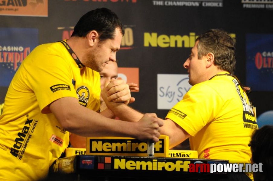 Nemiroff 2009 - Day 1 - Left hand # Armwrestling # Armpower.net