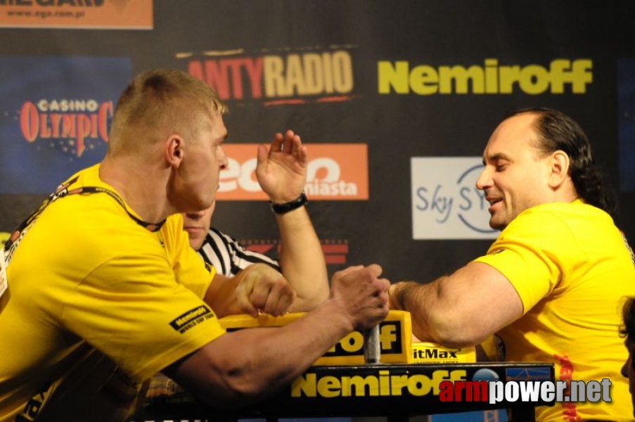 Nemiroff 2009 - Day 1 - Left hand # Armwrestling # Armpower.net