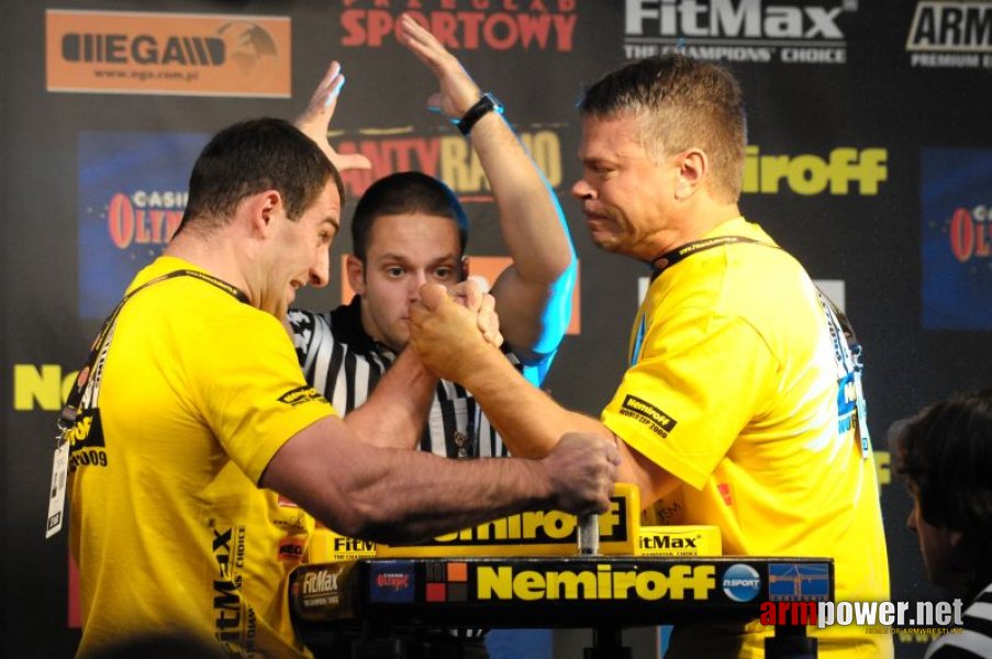 Nemiroff 2009 - Day 1 - Left hand # Armwrestling # Armpower.net