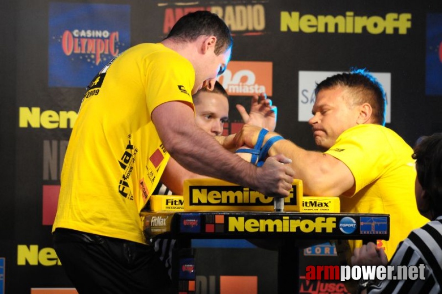 Nemiroff 2009 - Day 1 - Left hand # Armwrestling # Armpower.net