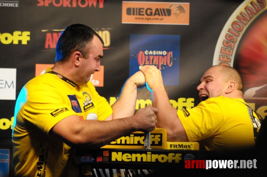 Nemiroff 2009 - Day 1 - Left hand # Armwrestling # Armpower.net