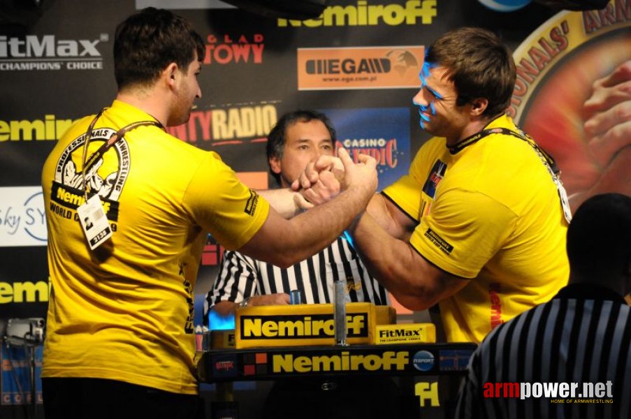 Nemiroff 2009 - Day 1 - Left hand # Armwrestling # Armpower.net